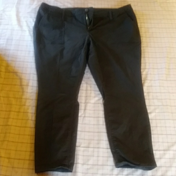 Universal Thread pants - Picture 2 of 3
